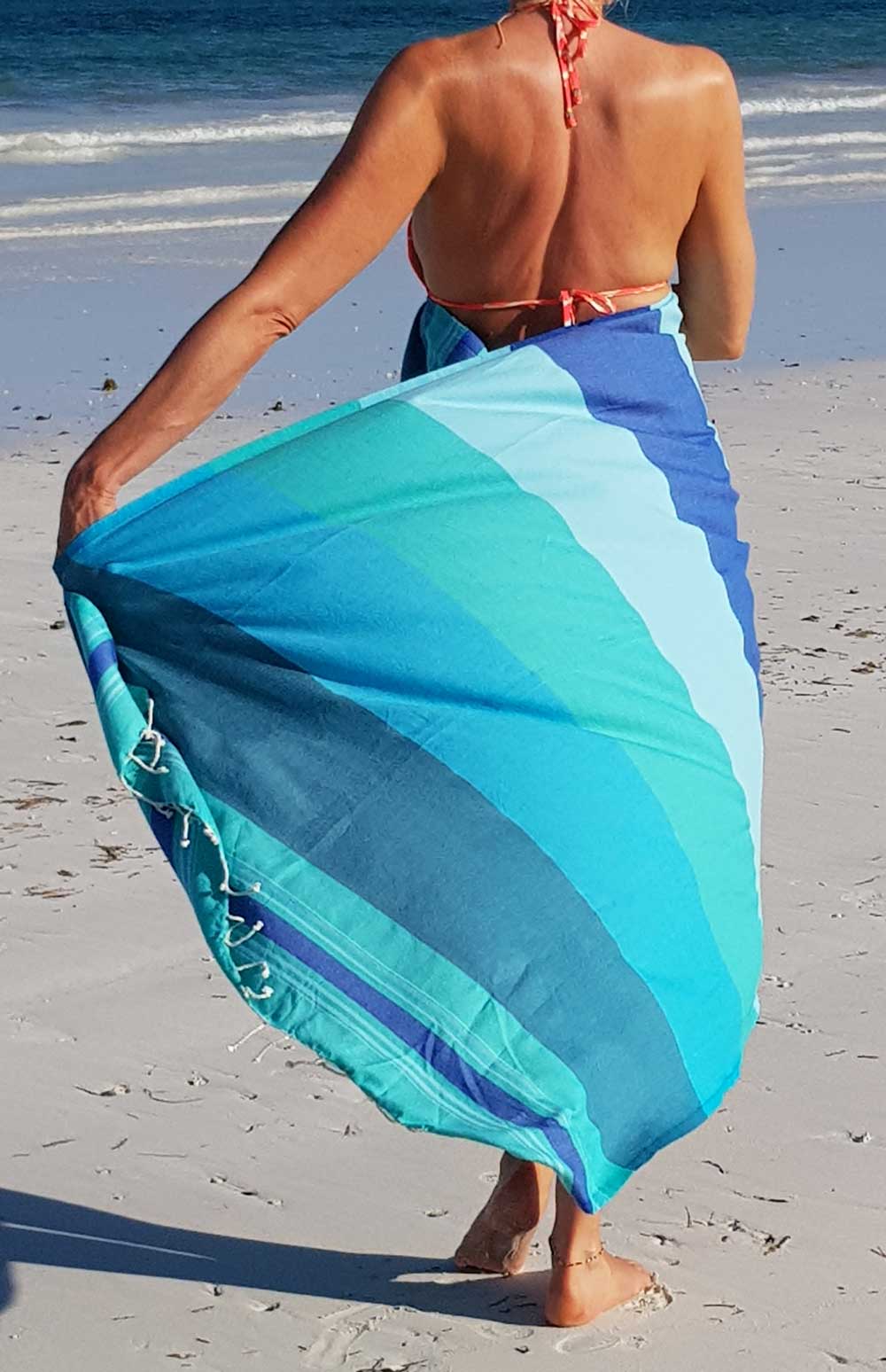 Aquagreen turquoise blue